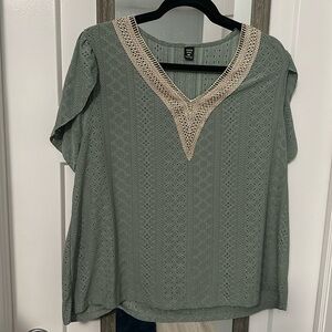SHEIN curve green short sleeve shirt w beautiful design size 1X!